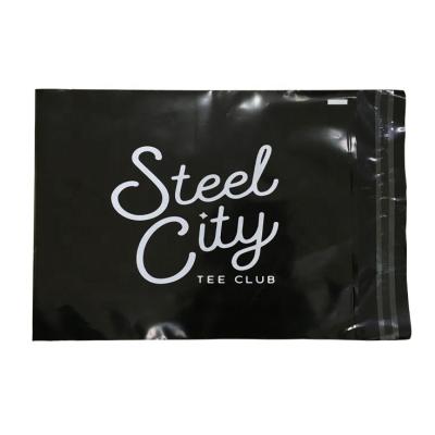 China Custom 3.0 Mil 8*10 Black Poly Mailers Moisture Proof Black Mailing Bags Waterproof Mailing Bags For Clothing for sale