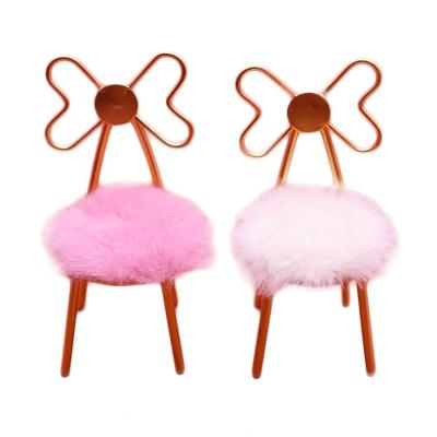 China Home Play/Education/Decor 1:12 Scale Butterfly Shaped Gold Metal and Rabbit Fur Gold Chair Faux Fur Seat Dollhouse Light Pink Chair for sale