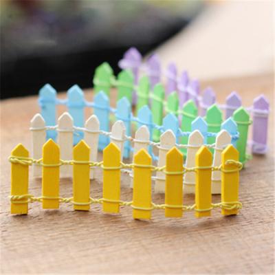 China Wholesale Wooden Cartoon Mini Toy Fence Dollhouse Accessories Dollhouse Furniture For 1/12 1/6 Dollhouse Sale for sale