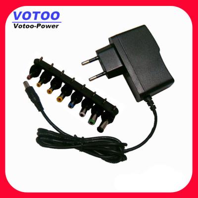 China 3 adaptador do poder da C.C. 12V do CCTV do Pin 1500mA 100V com proteção do curto-circuito à venda