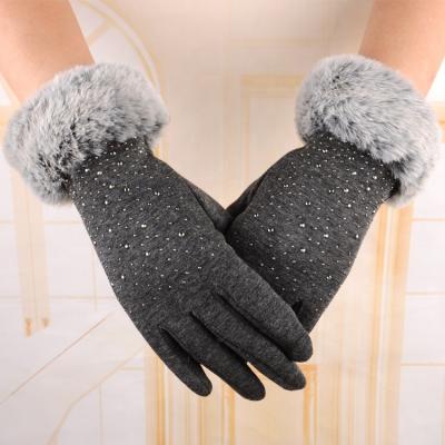 China Gym Fitness Supplies Keep Hot Fashion All Fingers Touch Screen Girl Rhinestone Gloves for sale