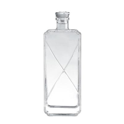 China Crystal Bottle 500ml Glass Bottle Juniper Glass Custom Whiskey Beverage Clear Vodka Whiskey for sale