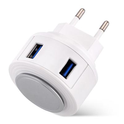 China LVSHUO 2021 New Arrivals 2 USB Charger Adapter Mobile Phone 5V 3A Left Dual Usb Fast Charging Charger With Night Light for sale