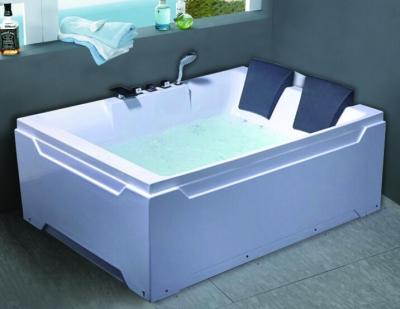 China Indoor Tub Luxury Walk In Bathtub Good Quality Massage Jets Two Person Bathtub for sale