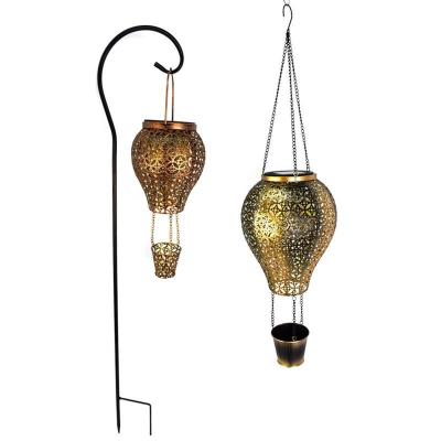 China Garden Iron Christmas Lights LED Solar Outdoor Waterproof Air Balloon Garden Lights for sale