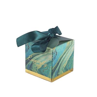 China Recyclable Personalized Wedding Favor Boxes Decoration Candy Storage Paper Gift Box Packaging With Ribbon Handle for sale