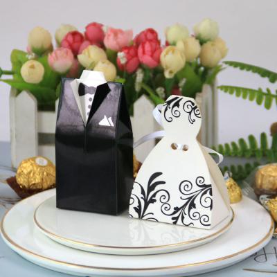 China New Hot Newlyweds Recyclable Wedding Gift Candy Box Suit Favor Box To Wedding Love Party Decoration for sale