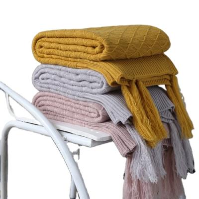 China Wholesale 100% Handfeel PORTABLE Acrylic Soft Tassels Chunky Baby Knit Throw Blanket for Couch for sale