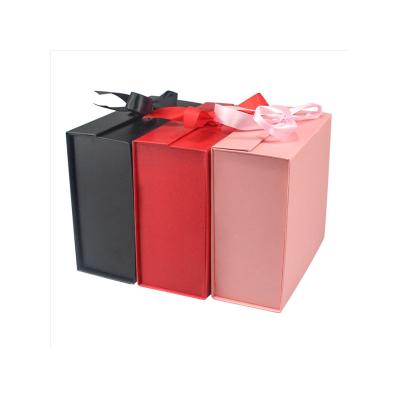 China Recycled Materials Carton Factory Customized Underwear Packaging Box Christmas Printing Gift Box for sale