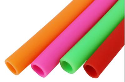 China Highly Permeable Food Grade Silicone Straw Tasteless Round Shape Long Lifespan for sale