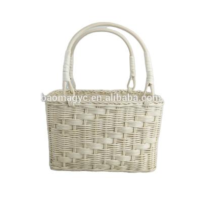 China Fashion Wedding Decoration Flower Plant Rattan Sack Style Pastoral Beach Color Large Straw Bag Natural Basket for sale