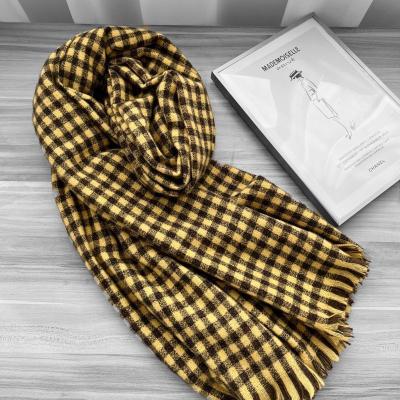 China New Wholesale Polyester Striped Winter Fashion Scarves And Shawls Deep Keep Warm Winter Scarf For Women for sale