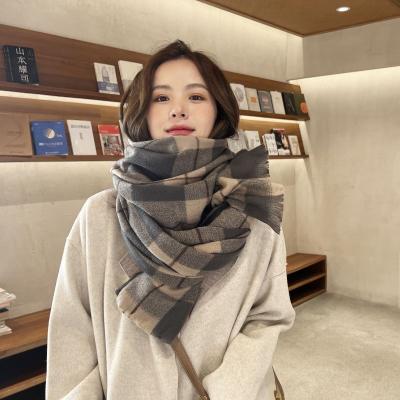 China New Wholesale Polyester Striped Winter Fashion Scarves And Shawls Deep Keep Warm Winter Scarf For Women for sale