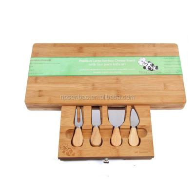 China Sustainable bamboo cheese board set with knives cutting equipment for sale