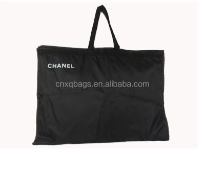 China Eco-friendly Customized Logo Polyester Garment Bag Foldable Suit Bag for sale