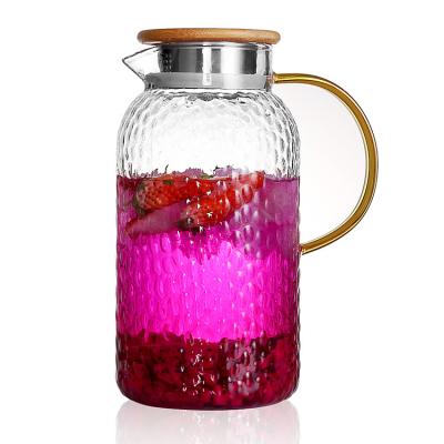 China Viable Factory Large Large Pitcher Ice Teas Decanter Cold Water Heat Resistant Glass Jug With Lid For Hot Cold Drinks for sale