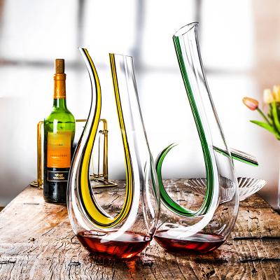 China Household Modern Creative Decanter Crystal Decanter Red Wine Dispenser Tie Glass Set for sale