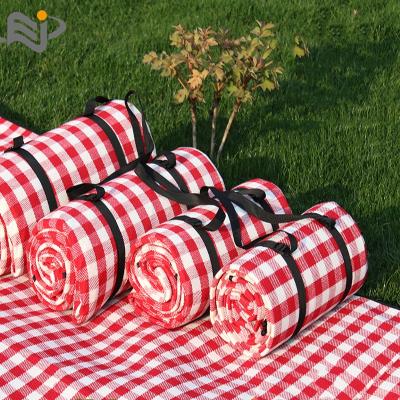 China Hot Sale Custom Acrylic Foil Foam Sponge Picnic Blanket Waterproof Travel Mat Rug Outdoor 200x200cm for sale