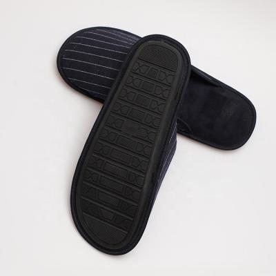 China Fashion Trend Fast Delivery Customized Hotel Fleece Spa Slippers Coral Velvet Slippers For Unisex for sale