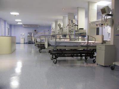 China Non Slip 3mm Hospital PVC Flooring for sale