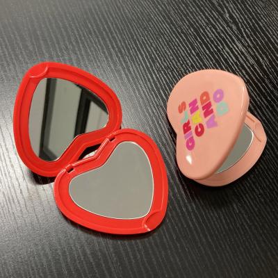 China Custom Pocket Mirror Logo Heart Shape 2-Sided Makeup Mirror, Portable Travel Makeup Mirror For Women for sale