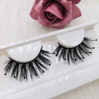 China 3D Crisscross Lashes Newest Sellers Crownlashes Double-Layers Design Gives Vivid Gorgeous Look On The Eyes for sale