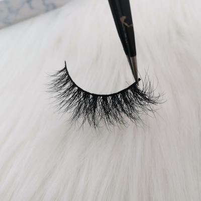 China Customized False Crisscross Mink Eyelashes 18mm 3d 15mm 20mm Mink Eyelashes Natural Eyelashes Vendor Box False Eyelash Vendors for sale