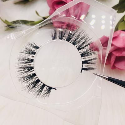 China The Wholesale Crisscross 3D 5D Mink Eyelashes Mink Lashes Wholesale 100% Curly Fluffy Mink Eyelashes for sale