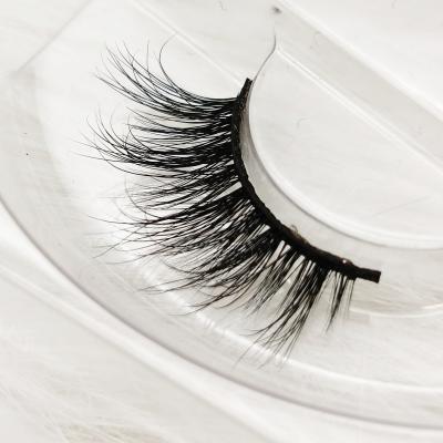 China Wholesale Natural Half Long Corner Strip Lashes Real Mink Eyelash Vendor Customized Magnetic 100% Natural 3D Butterfly Bow Case Boxes for sale