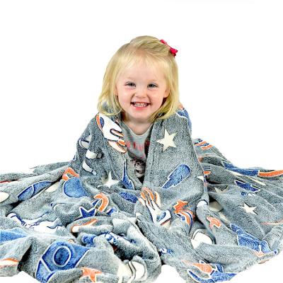 China Anti-Pull Pink Unicorn Luminous Blanket Glow in Dark Flannel Throw Blankets for Kids for sale