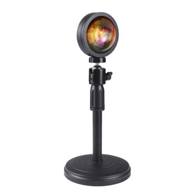 China Pretty New Factory Price Various Button Using Sunset Rainbow Projector Lamp Led Sunset Projector LED Lights à venda