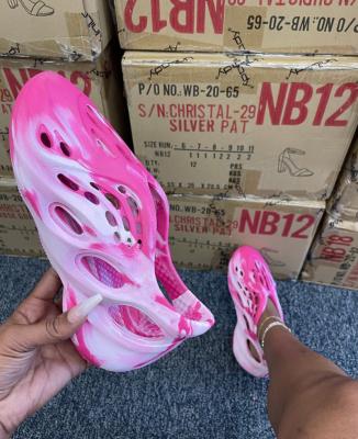 China New Light Colors Yeezy Slips Sandals For Women Custom Logo Yeezy Slippers Summer Men Pink Yeezy Foam Runner for sale