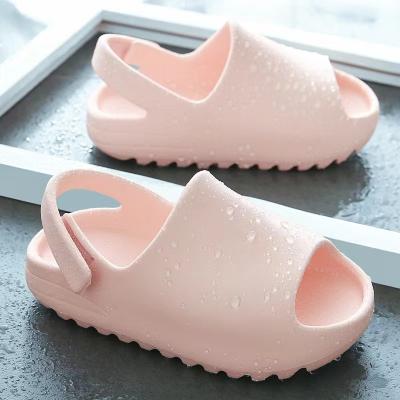 China Summer Breathable Hot Selling Light Weight Yeezy Foam Runners Slipper Kids Kids Kids Yezzy Beach Sandals Slipper for sale