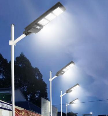 China Hot Sale 50W 100W 150W ROAD Solar LED Outdoor Lights IP65 Integrated Led Solar Street Light for sale