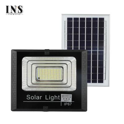 China 200W Street Led Flood Light Wireless Control Dimmable Outdoor Solar Powered Flood Light IP67 for sale