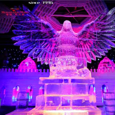 China Beautiful Snow Park Snow Park Attraction Handmade Custom Ice Sculpture for sale