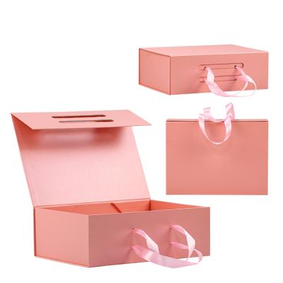 China Recycled Materials Logo Luxury Folding Baby Blanket Custom Packaging Boxes for sale