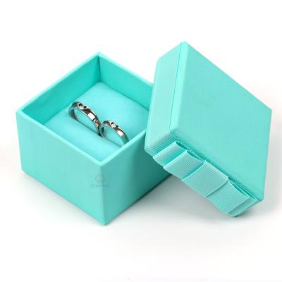 China Recycled Materials Custom Jewelry Gift Boxes Small Elegant Green Jewelry Box for sale