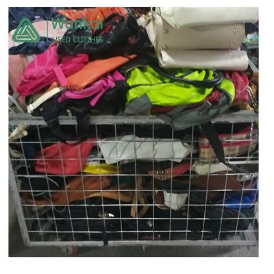 China All Kind Africa Style 100Kg Per Bale Colorful Summer Occasion Clothing , 2020 Hot Sale T-shirt Used Clothes Branded for sale