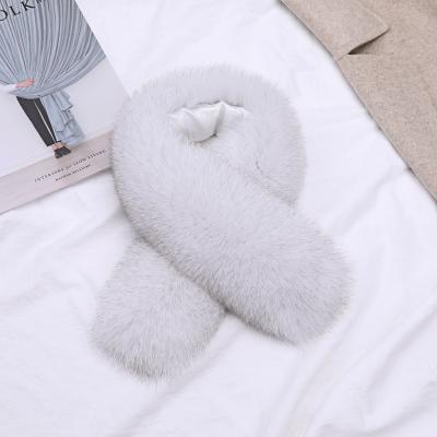 China Lady Wraps With Clips Fashion.Elegant New Fashion.Elegant Winter Fox Real Fur Muffler Clips Women Genuine Real Fur Scarf Natural Scarves for sale