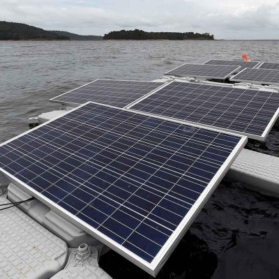 China Floating solar system suitable for power station and resvior 210mmx210mm for sale