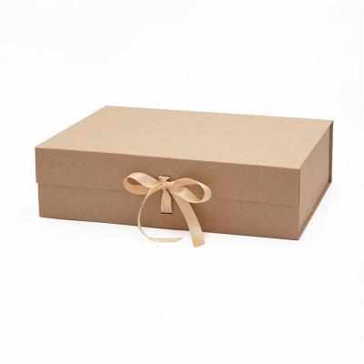 China Recyclable Wholesale Custom Printing Kraft Paper Magnetic Lid Hamper Empty Gift Box Packaging For Sale for sale