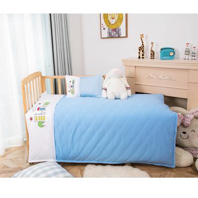 China Anti Dust Mite Hotel Cotton White Embroidery Wholesale Cotton Manufacturer Quilting Bedding Bedspreads for sale