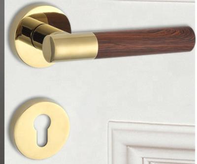 China 24K Gold Luxury Satin Brass Simlar Wood Grain PVD Lever Handle Locks M459 for sale