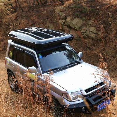 China Straight Bracing Type 4*4 Outdoor Hard Shell Auto Car Roof Top Awning For Camping And Hiking for sale