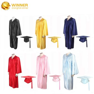 China Gruaduation  Gown 2023 Hot Sale Customized School Uniform Unisex Graduation Gown And Cap Tassel Set Adult Graduation Gown For High School Bachelor for sale