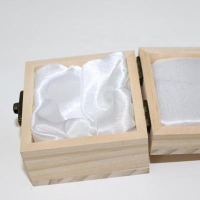 China Customized Service Jewelry Package Box Wood Black Ring Case Wood Black 75*75*60mm for sale