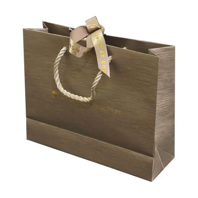 China Customized Luxury Jewelry Paper bags for sale