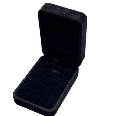 China Black velvetJewelry box for Pendant Box for luxury jewelry packaging for sale