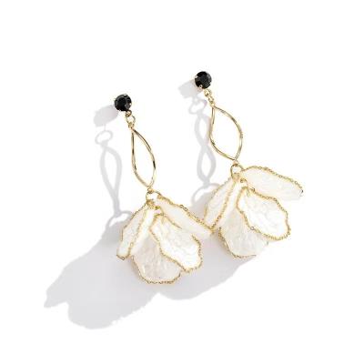 China 2022 factory price new high sense simple and light luxury women's dangle earrings petal lace long romantic white tassel earrings for sale